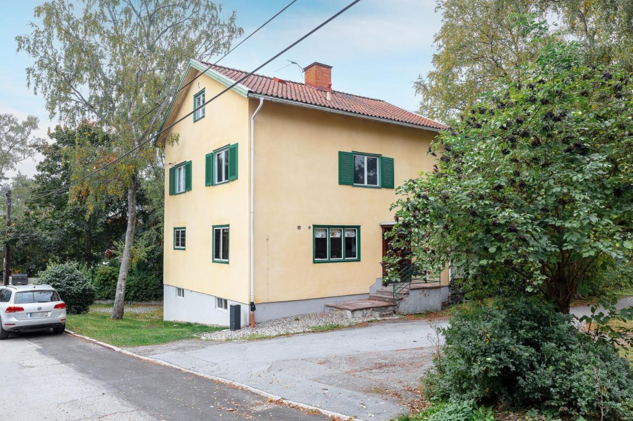 Fantastic 4 Bedroom Home In Bromma With Everything Stockholm Eksteriør bilde